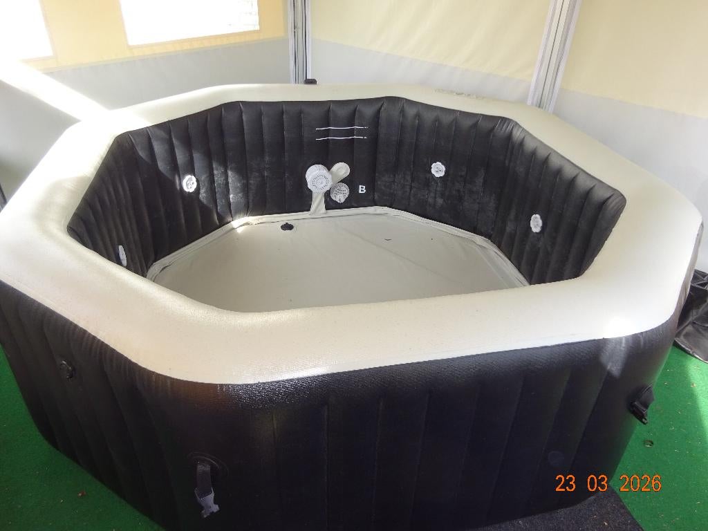 JACCUZZI, Ophalen, Gebruikt, Pomp, Opblaasbaar