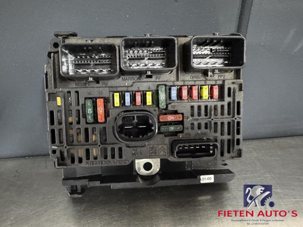 Zekeringkast motor Citroen C5/Peugeot 407 9656086080 BSM L01, Utilisé, Citroen, Citroën, Enlèvement ou Envoi