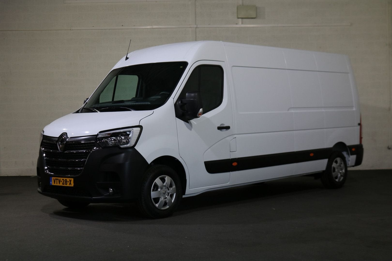 Renault Master 2.3 dCi 135pk L3 H2 Airco, Autos, Achat, Electronic Stability Program (ESP), Diesel, Blanc