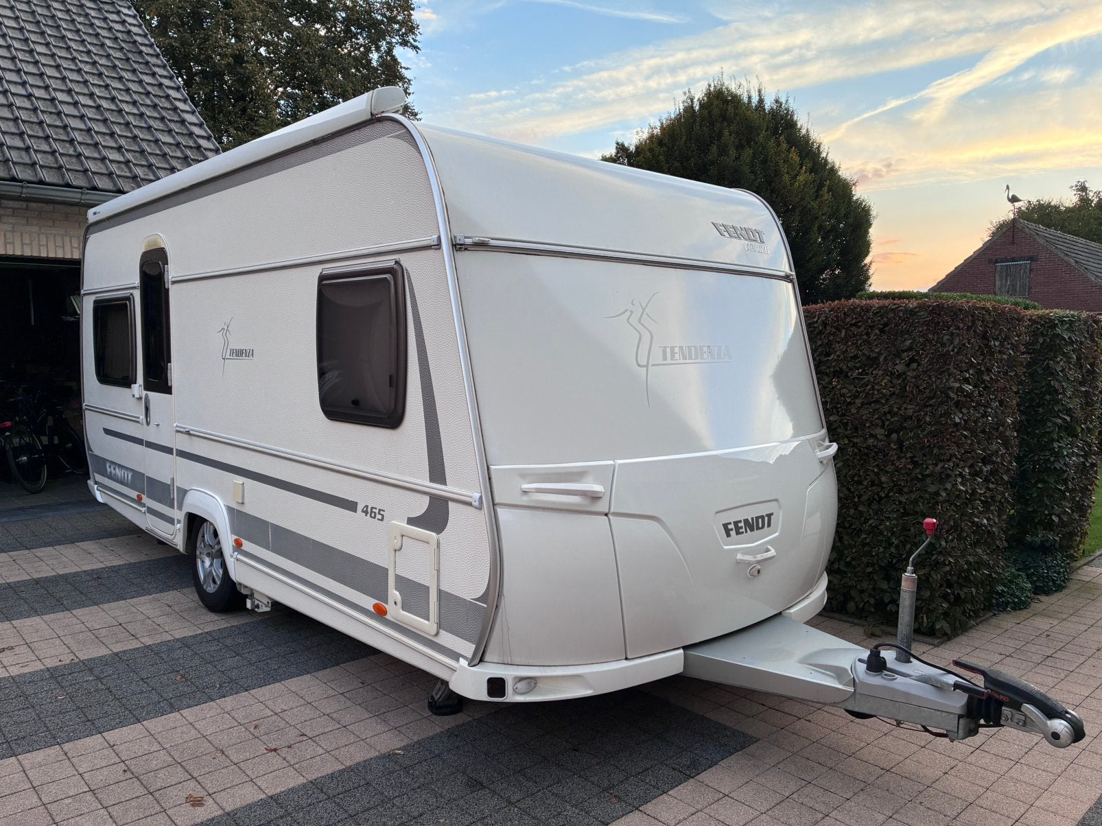 Fendt Tendenza 465 SFB van 2012, Caravans en Kamperen, Kachel, Rondzit, Frans bed, Particulier