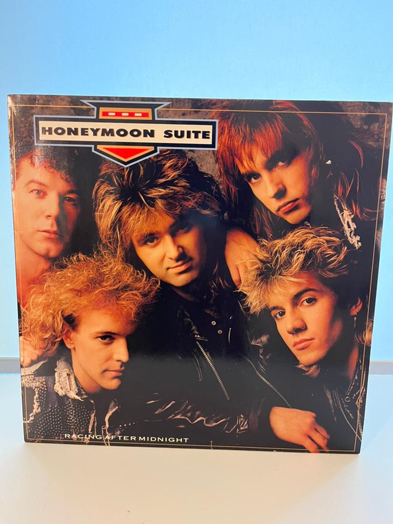LP Honeymoon Suite « Racing After Midnight », Enlèvement ou Envoi, Comme neuf