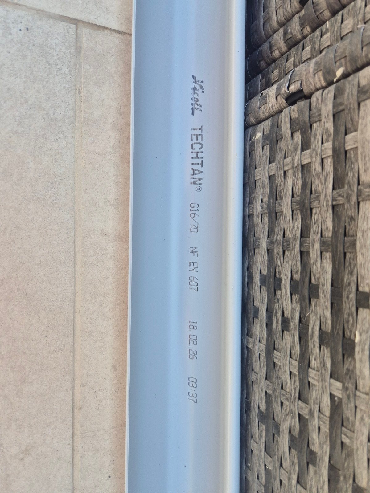 PVC-goot van 1m70, Ophalen of Verzenden, PVC, Dakgoot