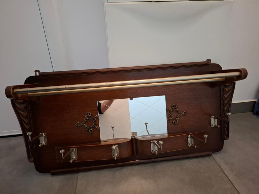 Retro kapstok met spiegeltje., Ophalen