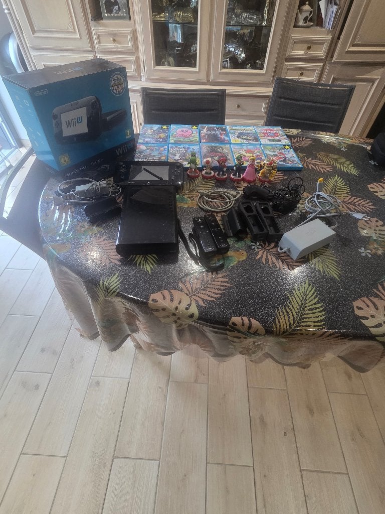 Gros lot wii u avec jeux et accessoires, Consoles de jeu & Jeux vidéo, Enlèvement, Comme neuf