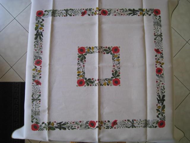 Tafelkleed vierkant wit met bloemenmotief, 116 x 108 cm, Huis en Inrichting, Keuken | Textiel, Wit, Ophalen