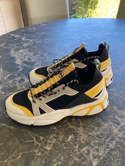 Nieuwe sneakers Michael KORS, maat 44. Perfecte staat, Zwart, Nieuw, Ophalen of Verzenden, Sneakers