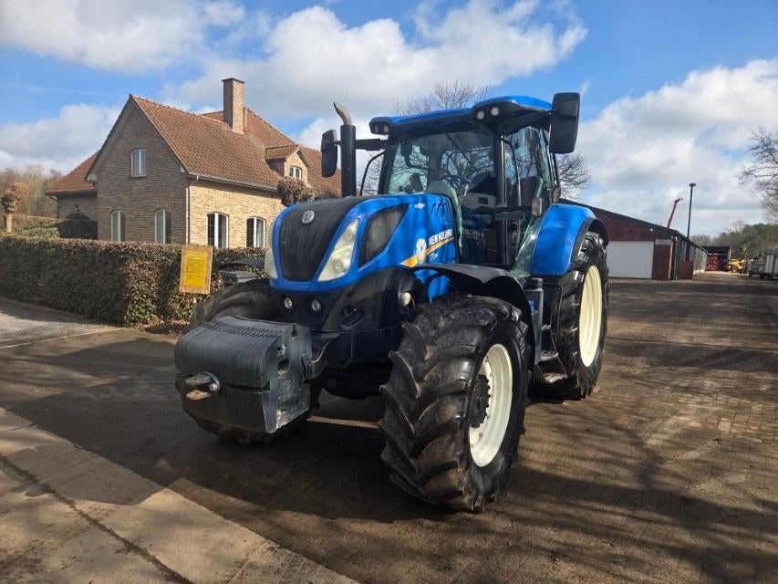 New Holland T7.245 AC, Enlèvement, Utilisé, Plus de 160 ch, Plus de 10 000