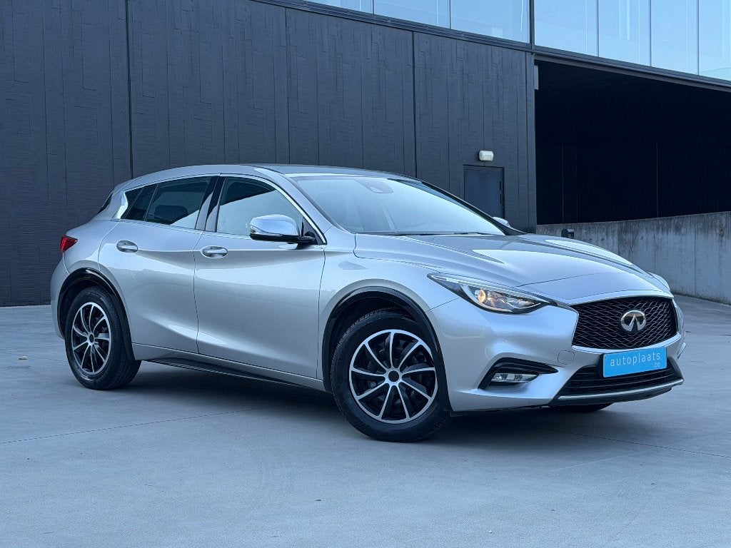 Infiniti Q30 1.5d van 2016 met 140000km, Auto's, USB, 103 g/km, Bedrijf, 5 deurs