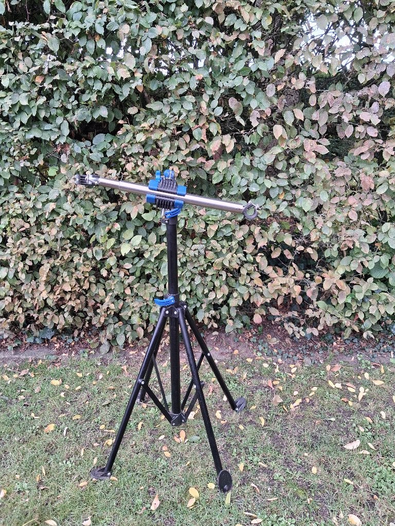 Montagestandaard voor fiets, Fietsen en Brommers, Ophalen, Zo goed als nieuw, Framegereedschap