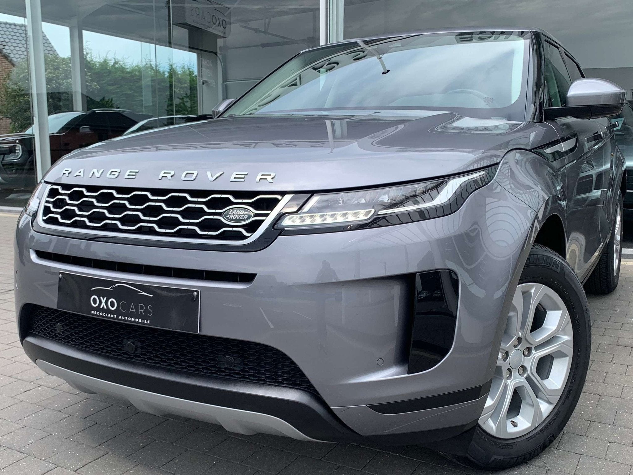 Land Rover Range Rover Evoque 2.0 D150 / NEW MODÈLE / GPS /, Autos, Land Rover, Cuir, Argent ou Gris, Achat, Boîte manuelle