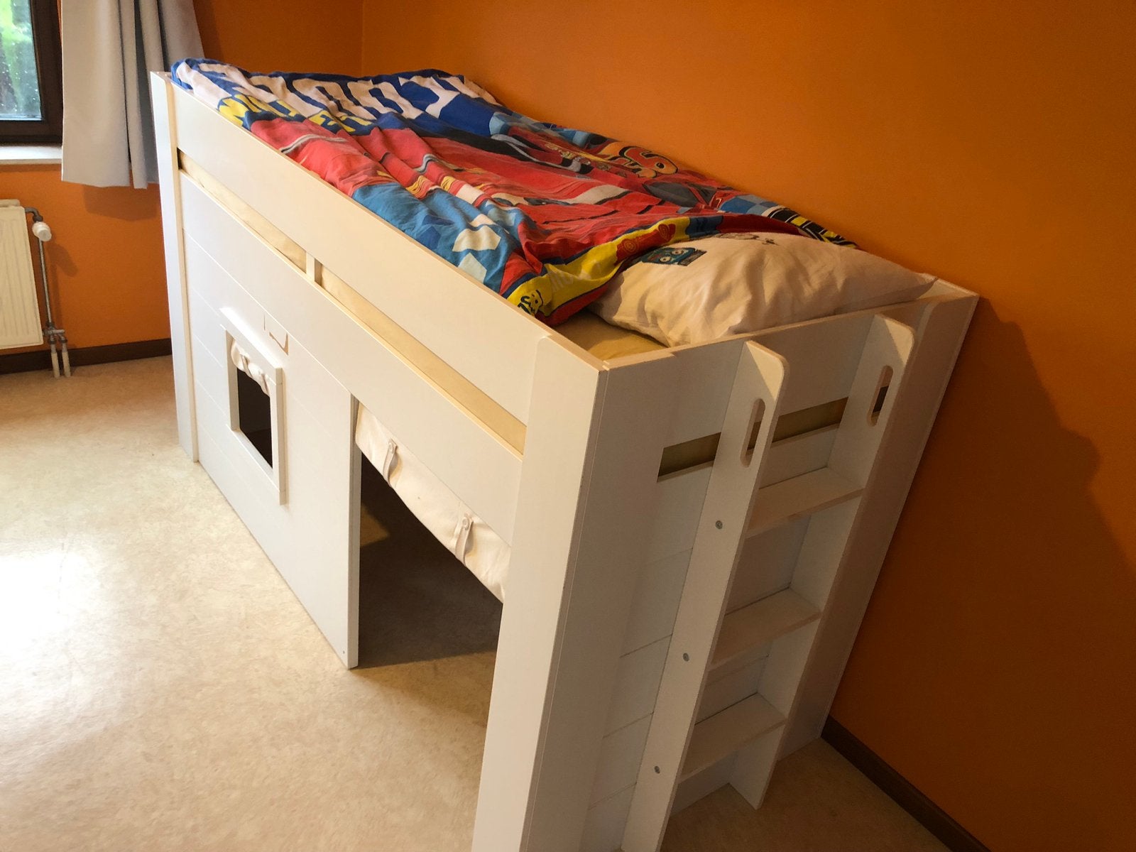 Leuke witte halfhoogslaper te koop!, Kinderen en Baby's, Ophalen, Gebruikt, Halfhoogslaper