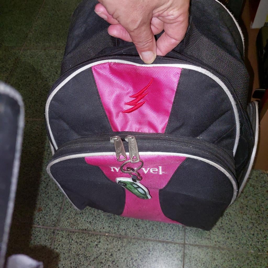 2 bowling ballen en tas, Sport en Fitness, Bowlen, Ophalen, Schoenen