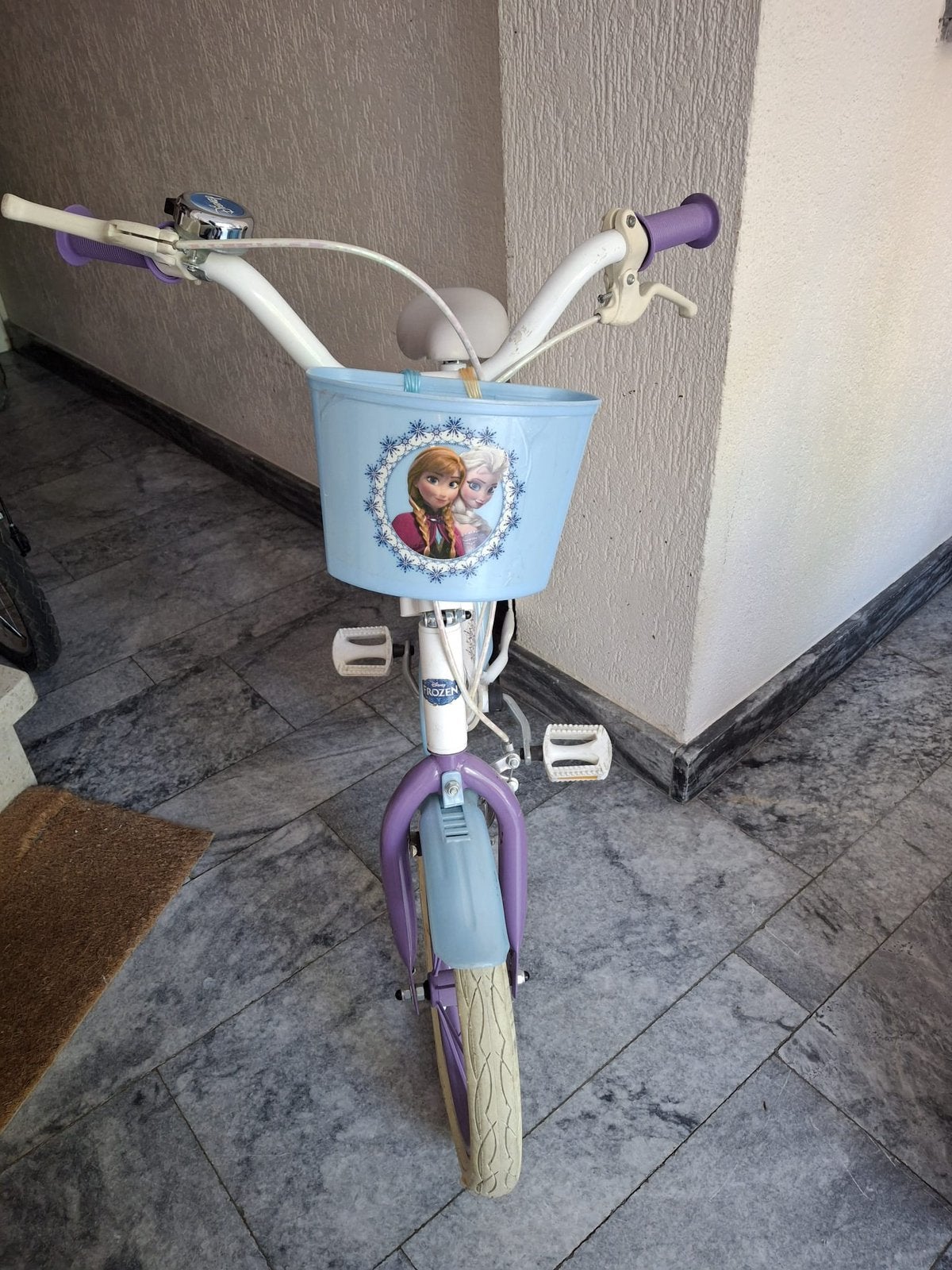 VÉLO + CASQUE, Vélos & Vélomoteurs, Enlèvement ou Envoi, Comme neuf