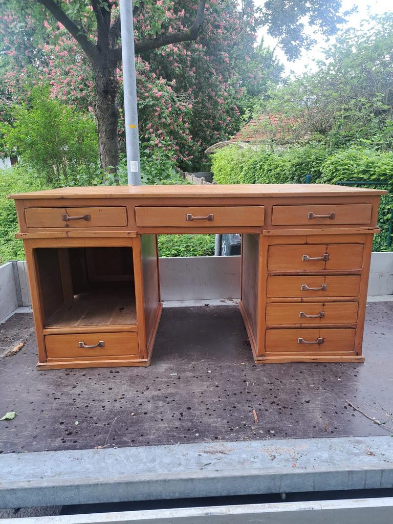 Bureau, Enlèvement