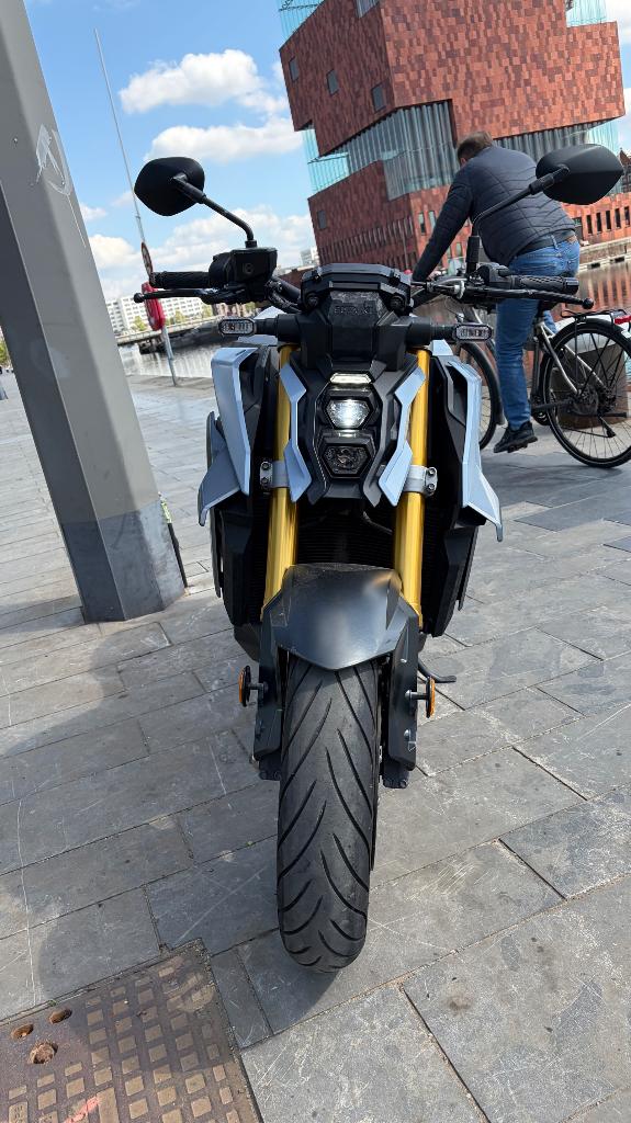 Suzuki GSX-S1000 – 2021 – 16.800 km – Zeer goede staat, Motoren, 4 cilinders, Gebruikt, Particulier, Meer dan 35 kW