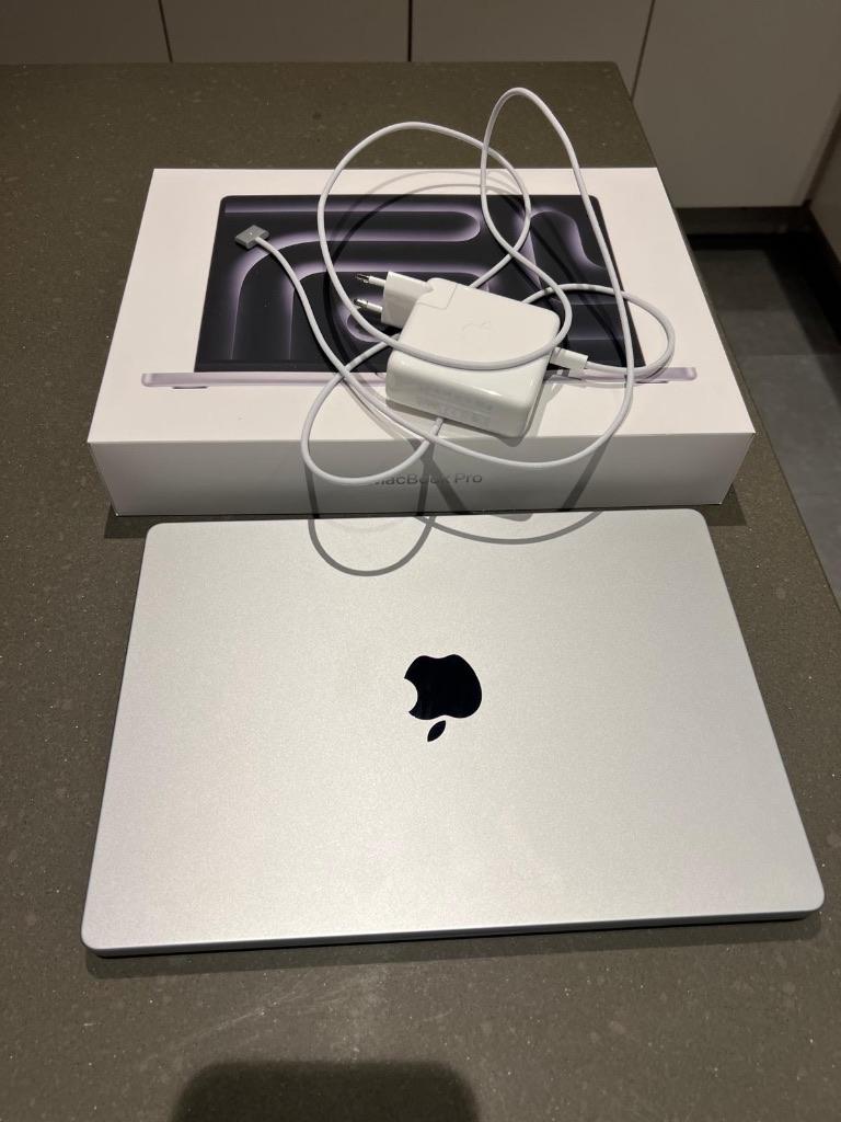 MacBook Pro M5 pro chip 24 GB memory 1TB storage (Azerty), Computers en Software, Ophalen, Overige groottes, Nieuw, MacBook