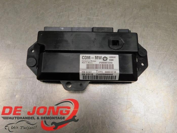 Comfort Module van een Chrysler 300 C, Gebruikt, -, Ophalen of Verzenden, -