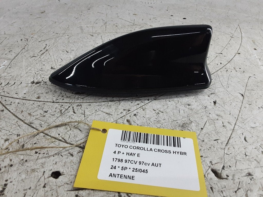 ANTENNE Toyota Corolla Cross (01-2020/-) (DM), Kundenbetreuung@toyota.de, Toyota, Utilisé, Toyota-Allee 2
50858  Köln, DE