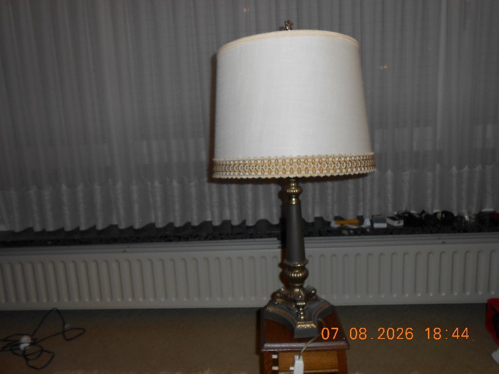 Mooie schemerlamp, Huis en Inrichting, Lampen | Tafellampen, Zo goed als nieuw, Ophalen, Beige, Klassiek