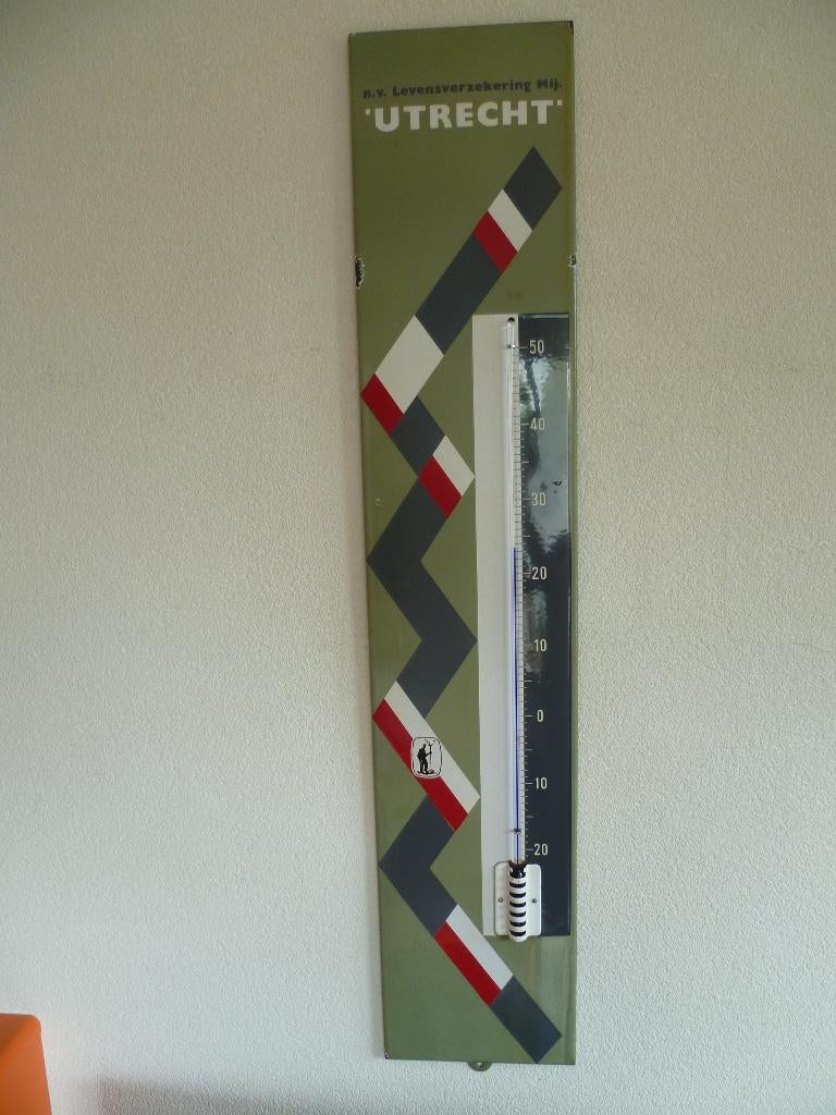 EMAILLE THERMOMETER"UTRECHT LEVENSVERZEKERINGEN"JAREN 50/60, Verzamelen, Ophalen of Verzenden, Gebruikt, Reclamebord