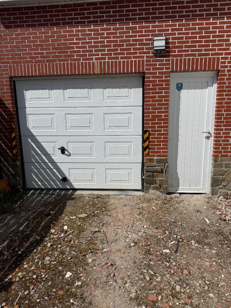 Sectionaal poort compleet  B: 222cm  H: 203cm, Doe-het-zelf en Bouw, Ophalen, Kunststof, Gebruikt, Overige typen