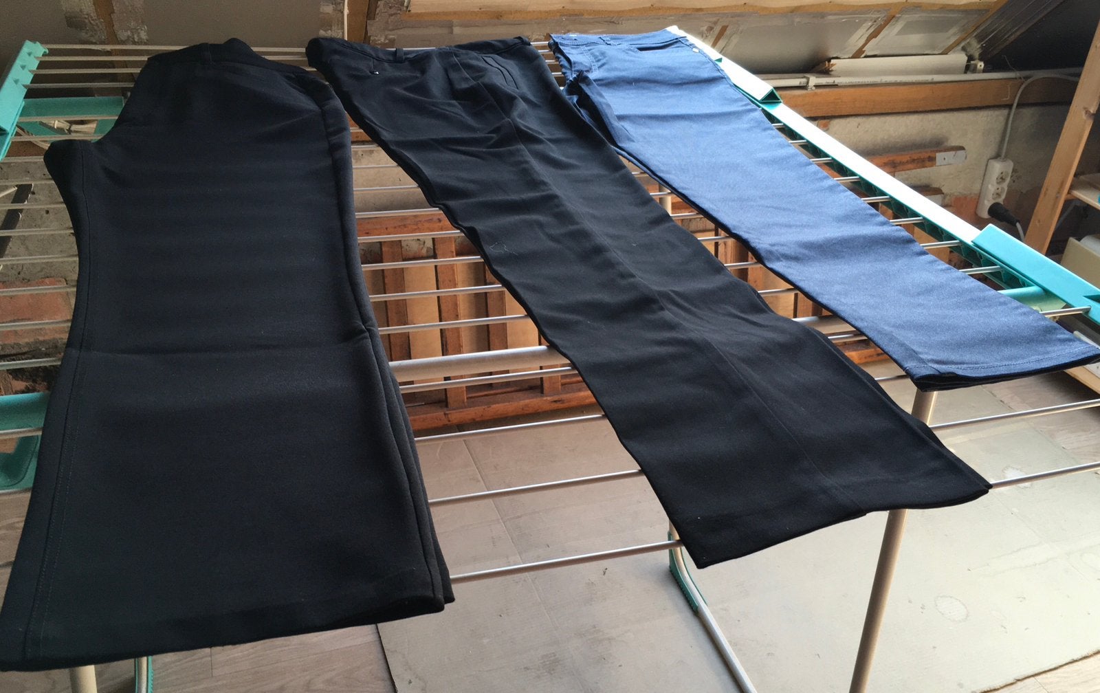 Broeken - maat 38, Kleding | Dames, Broeken en Pantalons, Ophalen, Zo goed als nieuw, Maat 38/40 (M)