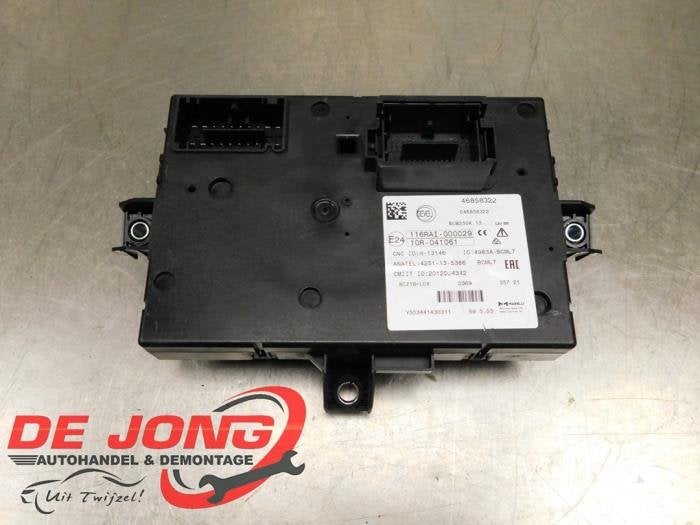 Boîte à fusibles d'un Peugeot Boxer, Autos : Pièces & Accessoires, -, 3 mois de garantie, Utilisé, -