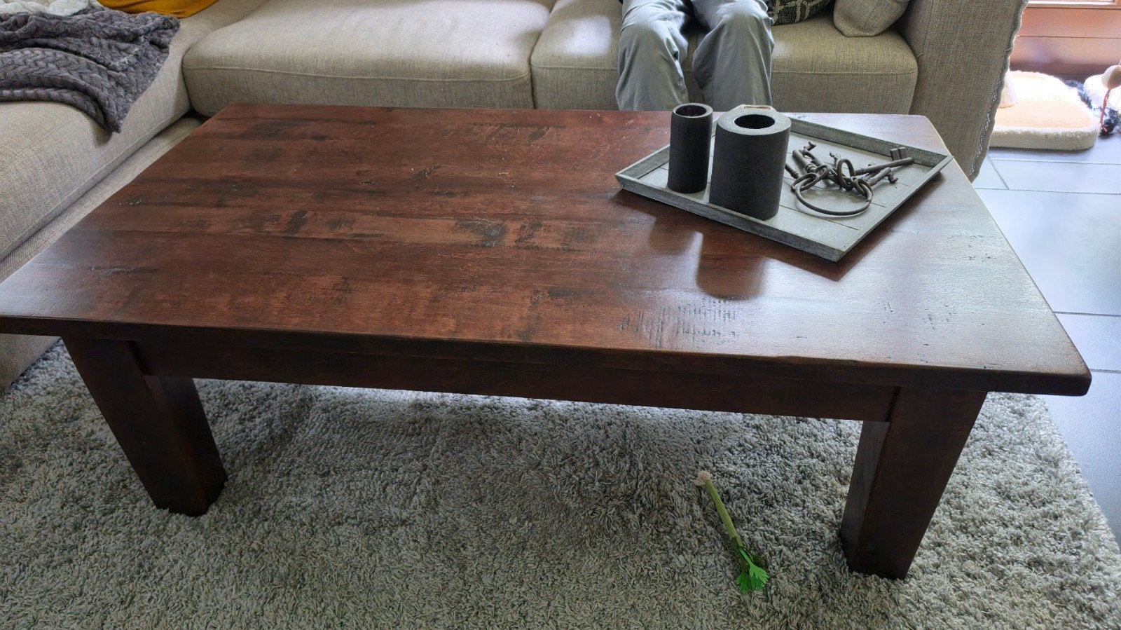 zware houten salontafel, Ophalen