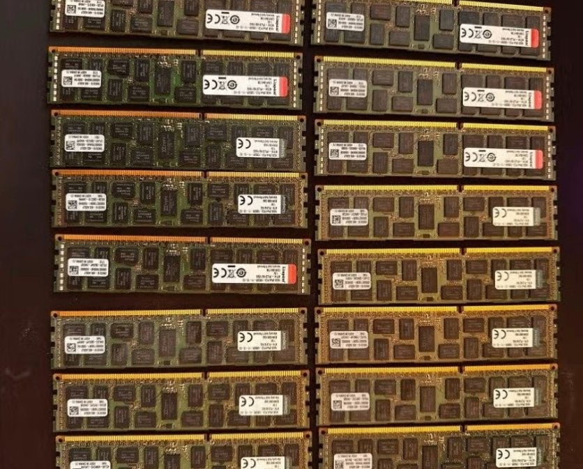 16x Kingston 16GB DDR3 ECC RDIMM KTH-PL316/16G, Computers en Software, RAM geheugen, Gebruikt, DDR3, Ophalen of Verzenden, 16 GB