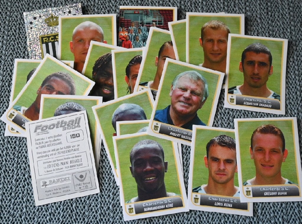 Panini Football 2004 Charleroi / 21 stickers / Ploeg - 1, Verzenden, Nieuw, Poster, Plaatje of Sticker