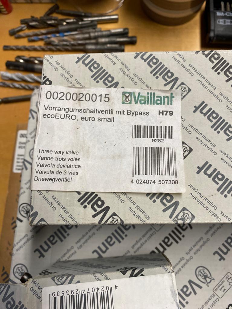 Drieweg ventiel vaillant 20020015, Hobby en Vrije tijd, Elektronica-componenten, Ophalen of Verzenden, Nieuw