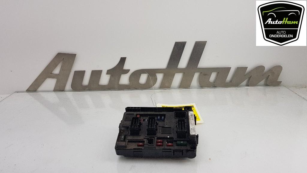 ZEKERINGKAST Citroën Berlingo (01-1996/12-2011), Auto-onderdelen, Elektronica en Kabels, Citroën, Gebruikt