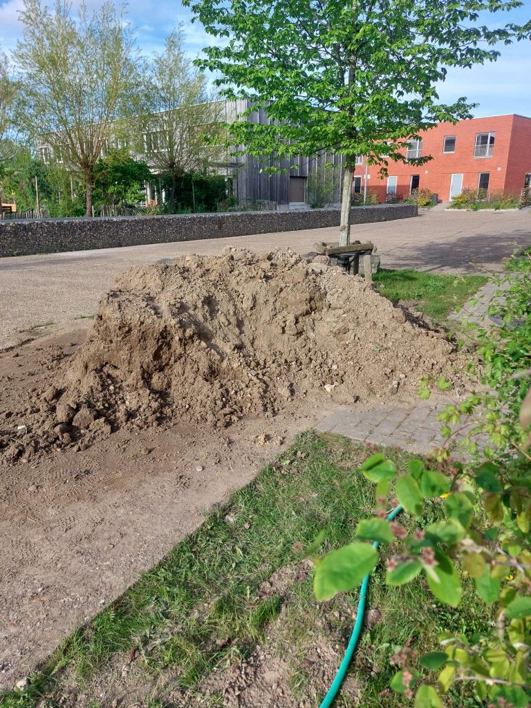 Gratis aanvulgrond ca.5kub, Ophalen, Tuinaarde