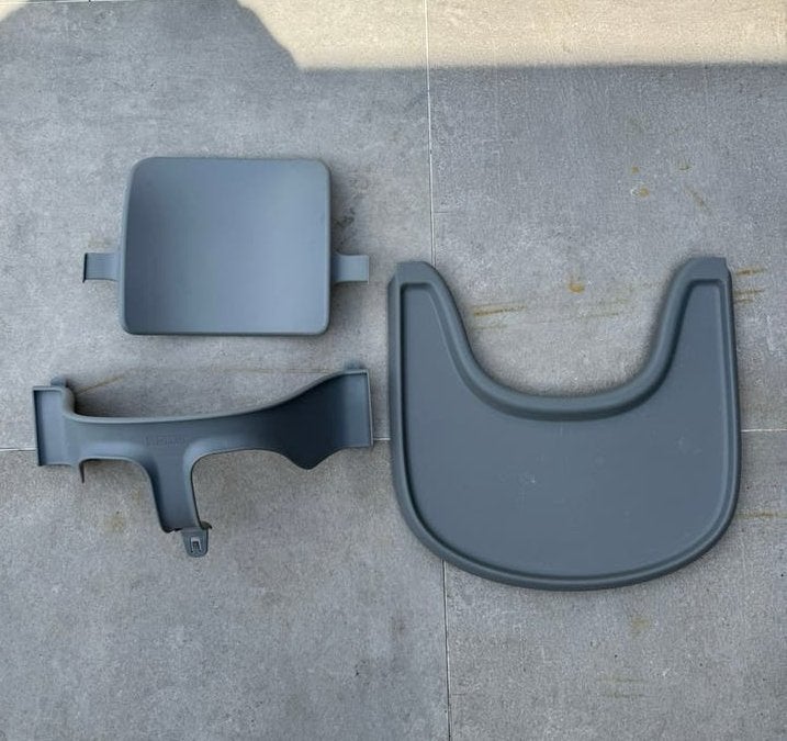 Tripp Trapp babyset + plateau antraciet, Ophalen, Gebruikt, Afneembaar eetblad