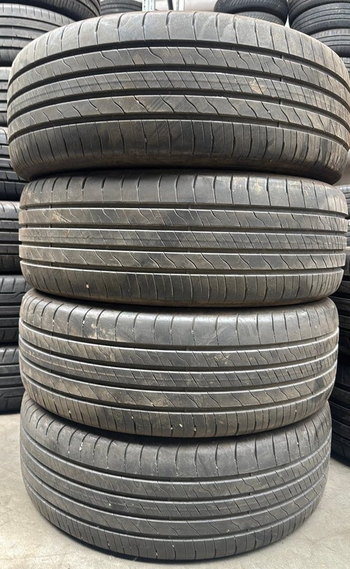 2155518 215/55/18 215/55R18 zomerbanden merk Goodyear, Kleding | Dames, Jassen | Zomer, Ophalen