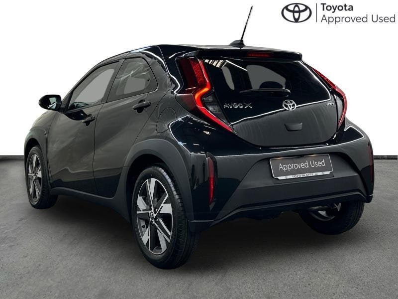 Toyota Aygo HEV Active | heated seats, Automaat, Zwart, 1490 cc, 5 deurs