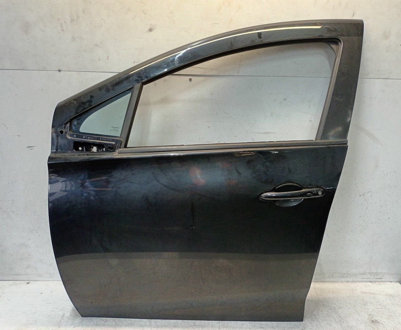 Portier links voor Renault Zoé, Onderdelen@venauto.nl, Van der Ven Autorecycling B.V., Ettenseweg 76, 4706 PB Roosendaal, The Netherlands