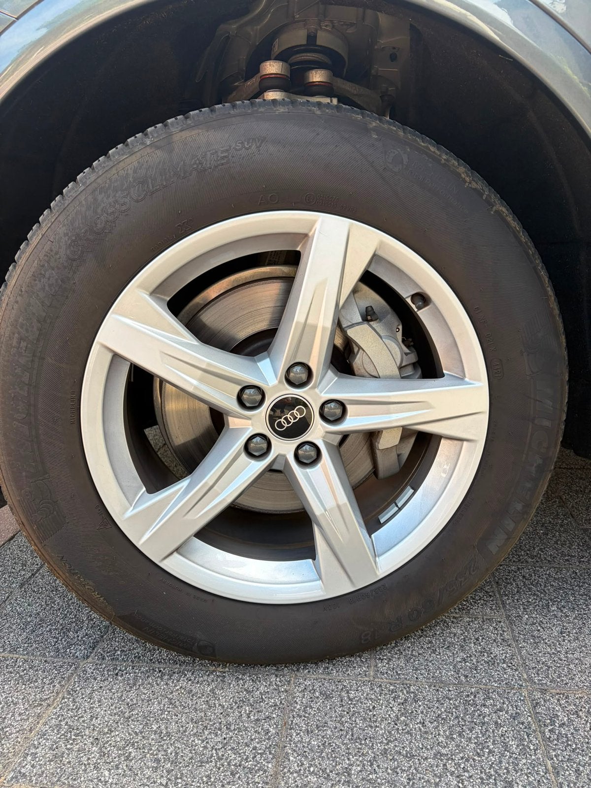 Audi banden + velgen Q5, Auto-onderdelen, Banden en Velgen, Ophalen, 18 inch, All Season, Band(en)