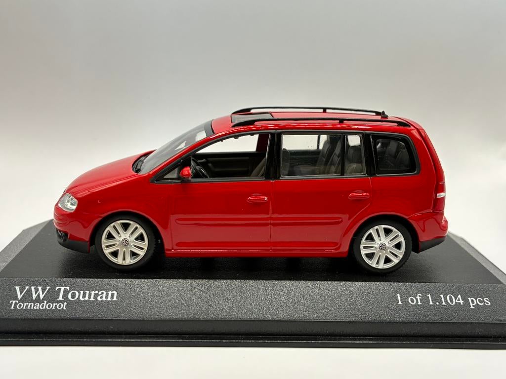 Volkswagen Touran (Type 1T) 2004 - MiniChamps, Envoi, Neuf, Voiture, MiniChamps