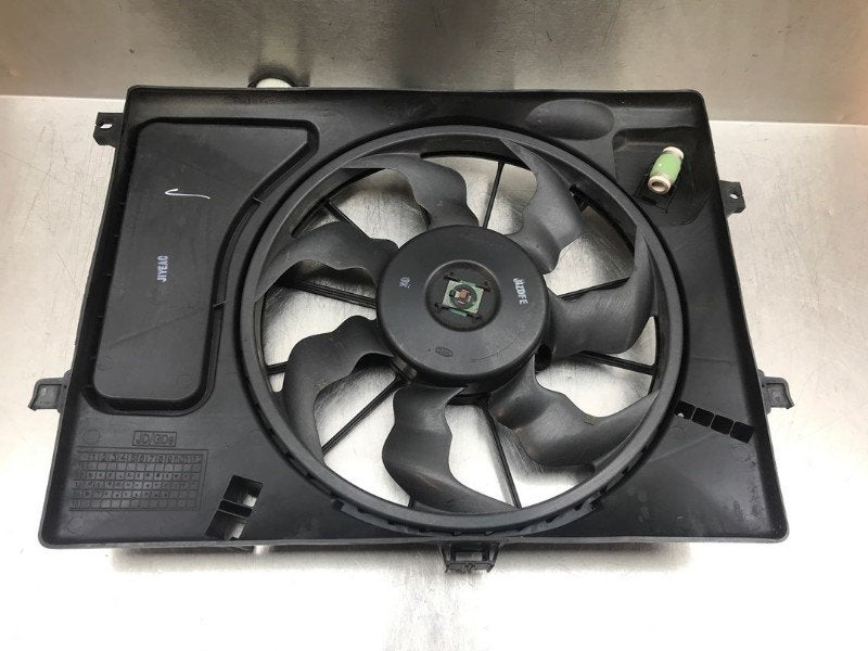 VENTILATEUR C Hyundai i30 Wagon (GDHF5) (01-2012/06-2017), Dhr. M. Roggen, Stadsweg 37 37
9917 PV  WIRDUM GR., NL, Hyundai, Utilisé