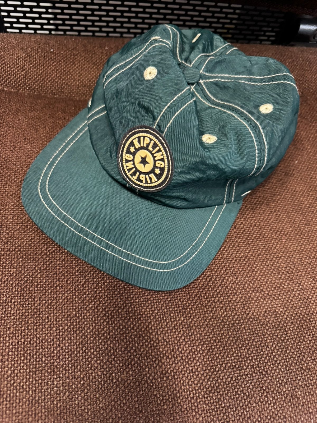 Originele kipling pet vintage, Ophalen of Verzenden, Zo goed als nieuw, Pet
