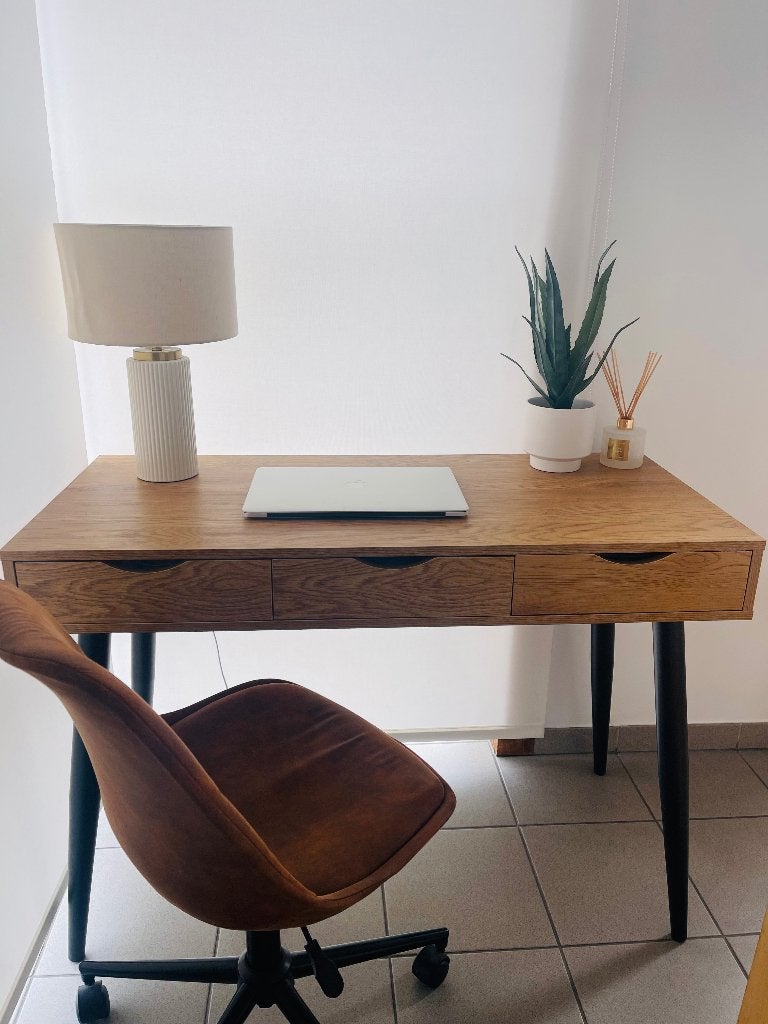Bureau + chaise de bureau (DEBA), Maison & Meubles, Bureaux, Autres marques, Bureau d'ordinateur, Comme neuf, Enlèvement