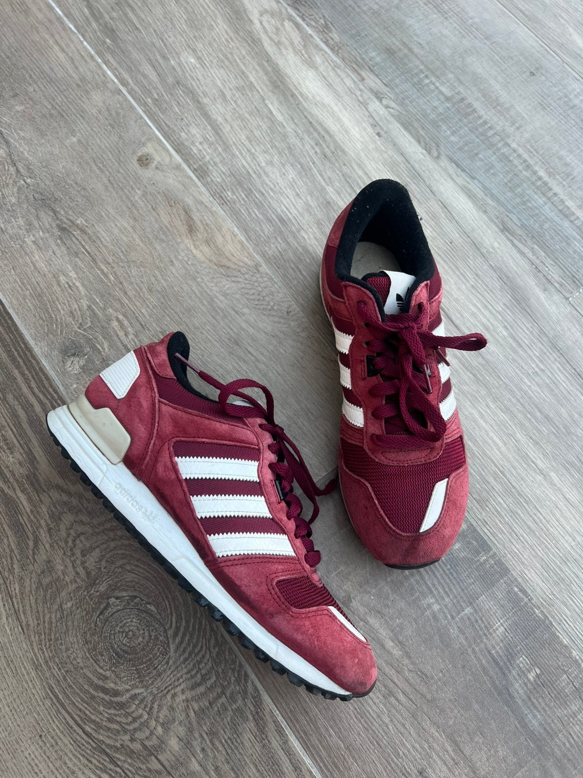 Jolies baskets Adidas taille 40 2/3, Enlèvement ou Envoi, Comme neuf, Sneakers et Baskets