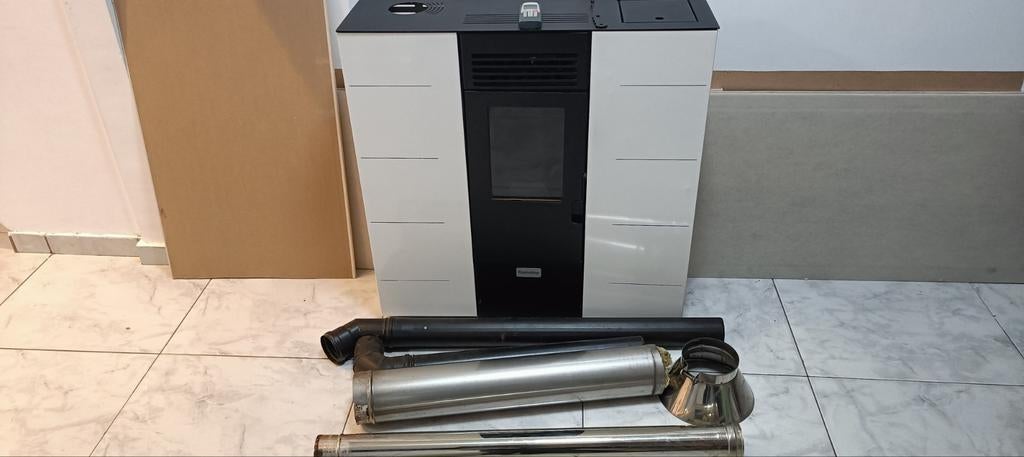 Pelletkachel Ramotop werkt perfect  450€ met levering, Huis en Inrichting, Kachels, Pelletkachel, Ophalen of Verzenden