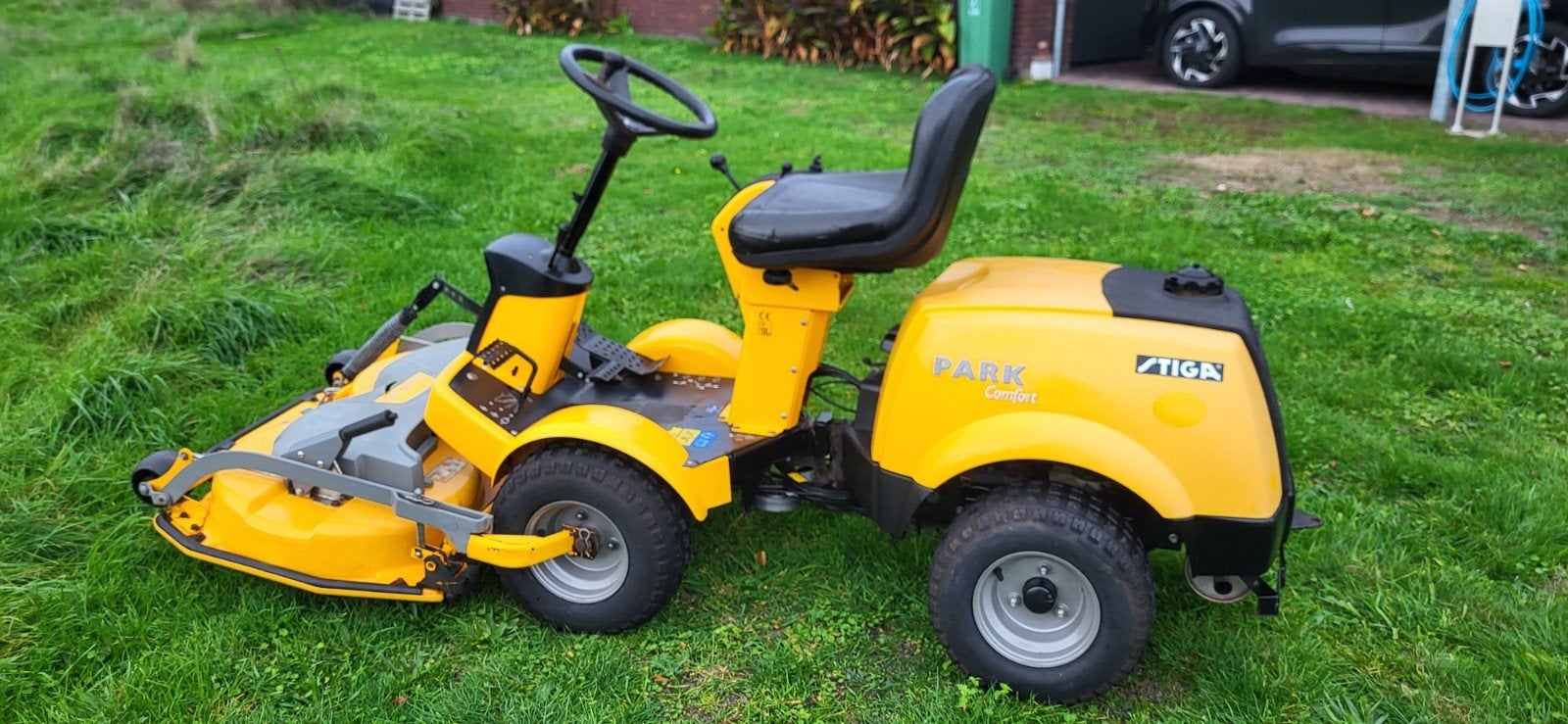 nette stiga park comfort 15,5 pk Briggs en stratton motor, Démarrage électrique, Enlèvement, Utilisé, Stiga Park
