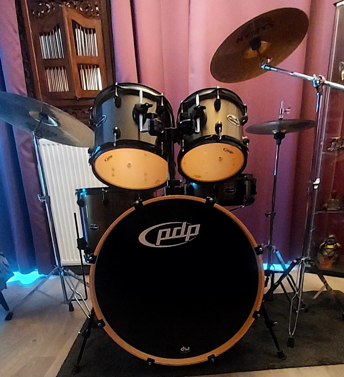PDP (Pacific Drums Percussions) by DW.., Enlèvement