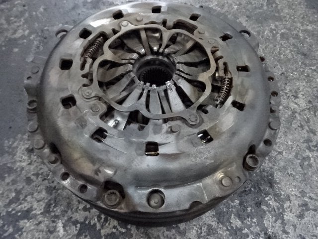 VOLANT MOTEUR BI-MASSE Audi A5 Sportback (8TA) (LUK), Utilisé, Audi