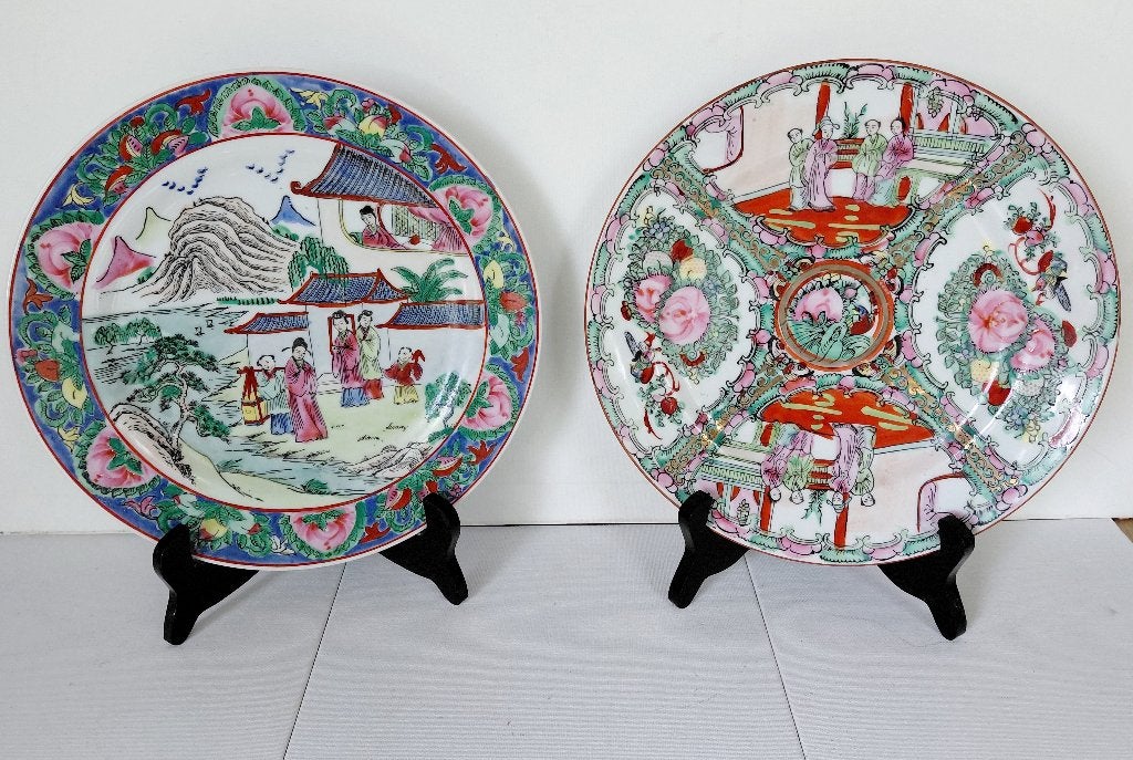 Set van 2 Chinese Famille Rose Borden Macau Jaren '70, Antiek en Kunst, Ophalen of Verzenden
