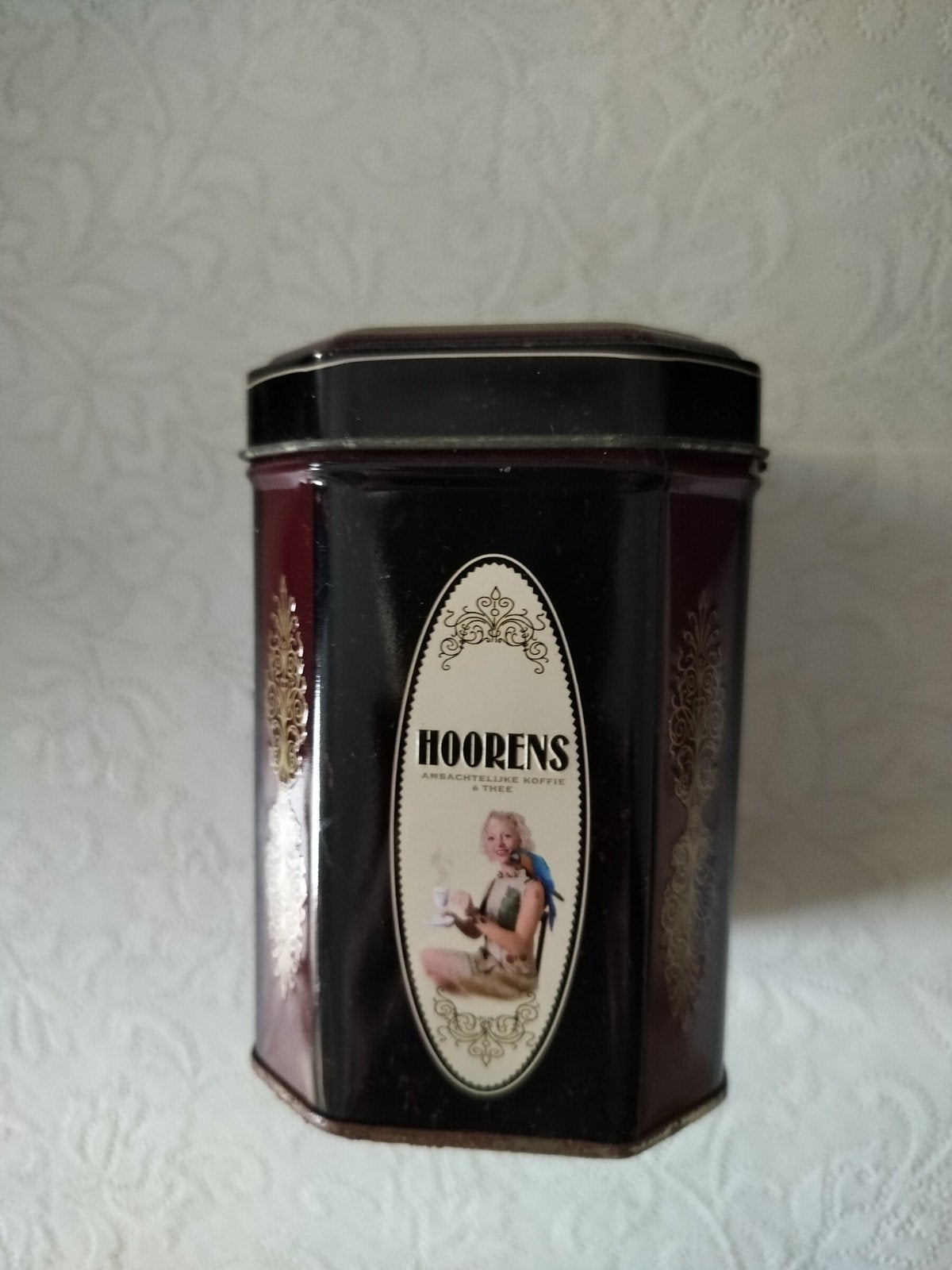 achtvormige  koffieblik van de koffiebranderij Hoorens in go, Ophalen of Verzenden