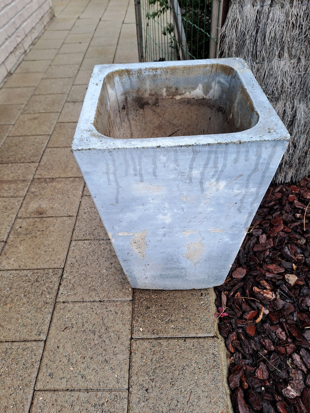 Beton bloembak, Tuin en Terras, Bloembakken en Plantenbakken, Ophalen, Beton